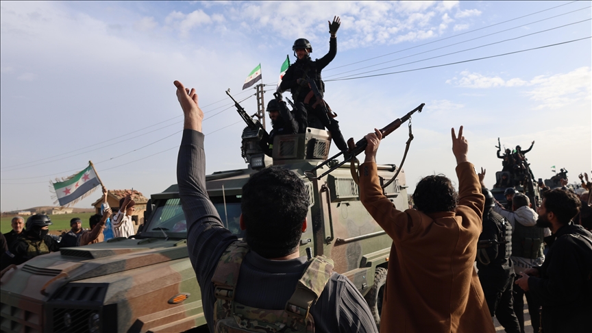 Syrian government delegation arrives at Qamishli airport to implement handover deal with SDF