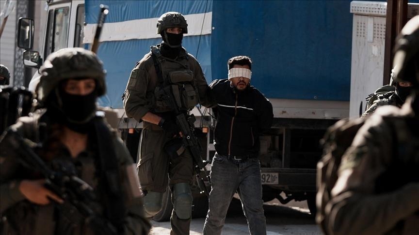 الضفة.. إصابة فلسطينيين اثنين واعتقال 12 باقتحامات إسرائيلية