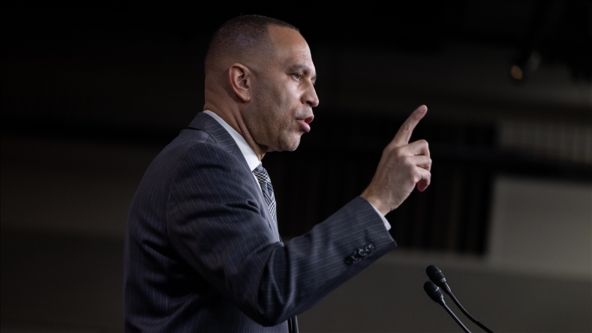 US House minority leader demands apology from Trump for video depicting Obamas as apes