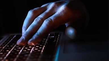 Siyasilerden Mihalgazi Belediye Başkanı Güneş'i hedef alan sosyal medya paylaşımına tepki