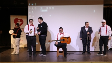 Tekirdağ'da özel bireyler sahne performansıyla farkındalık oluşturuyor