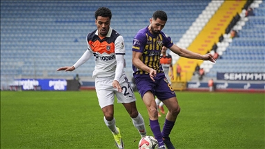 Başakşehir, Süper Lig'de son 8 maçında 6. galibiyetini aldı ve çıkışını sürdürdü