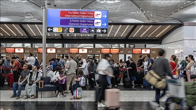 Türkiye'de geçen ay hava yollarında 17,8 milyon kişiye hizmet verildi