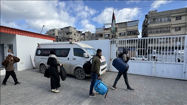 الهلال الأحمر: مغادرة 44 فلسطينيا غزة عبر رفح وسط قيود إسرائيلية