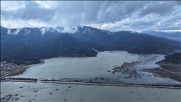 Yaz aylarında kuruyan Avlan Gölü, yağışların ardından yeniden su tuttu
