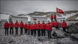 فريق الرحلة العلمية التركية العاشرة يصل القارة القطبية الجنوبية