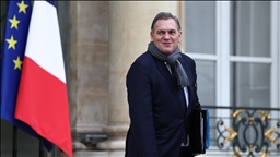 France: le ministre du Travail « favorable » à une suspension des allocations en cas de « suspicion sérieuse »