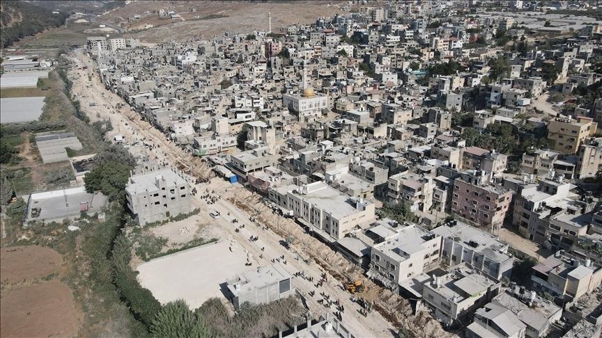 خبيران: إسرائيل تنسف الاتفاقيات والقوانين وتفرض الواقع في الضفة بالقوة