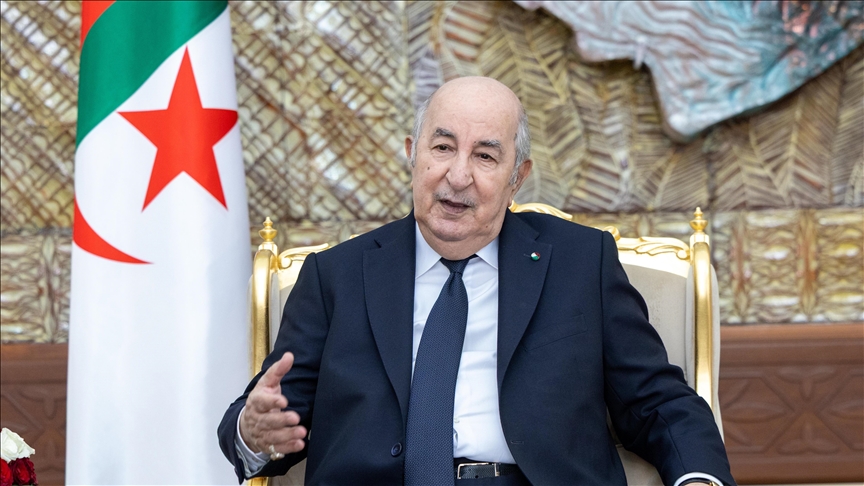 Algérie : Le président Tebboune insinue que Paris est à l’origine des tensions entre les deux pays