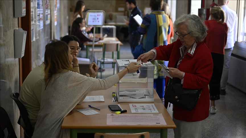 Far-right group seeks role in Spain's regional Aragon coalition after historic vote result