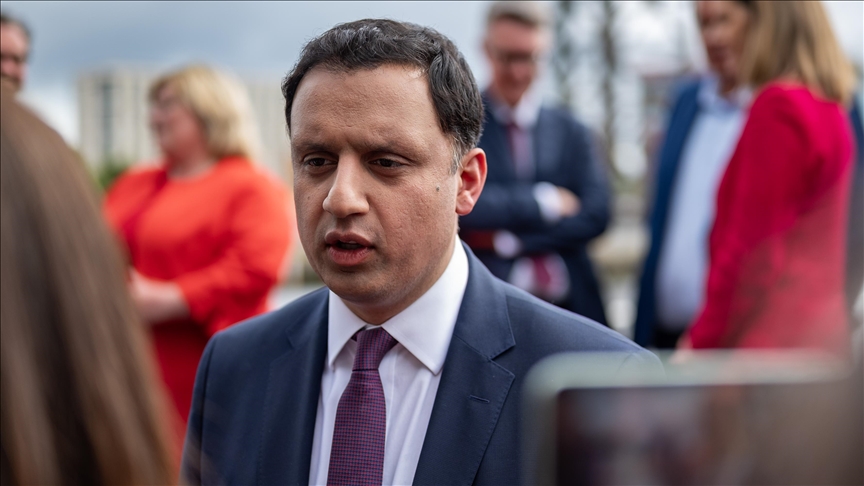 Lideri skocez i Laburistëve bën thirrje Keir Starmer të japë dorëheqjen si kryeministër i Britanisë