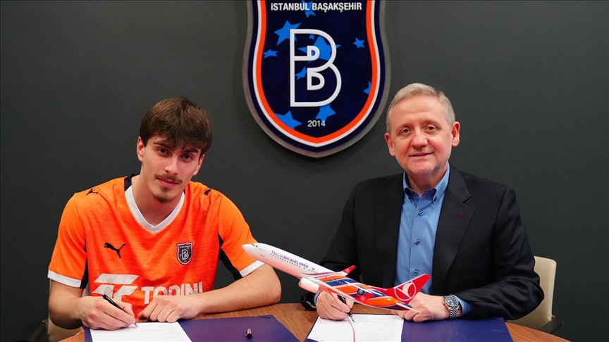 Başakşehir, Gürcü sol bek Saba Kharebashvili'yi transfer etti