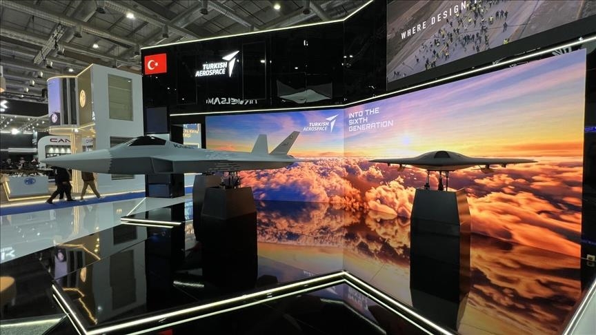 Pesawat tempur KAAN tampil dengan konsep generasi baru di pameran pertahanan dunia