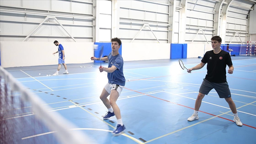 Milli badmintoncu Mert ve Gökay'ın hedefi Avrupa şampiyonluğu