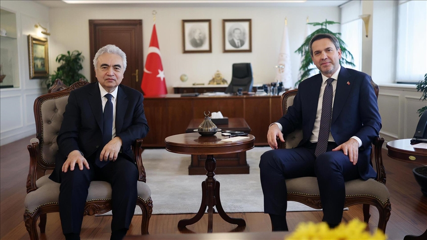 Bakan Bayraktar, Uluslararası Enerji Ajansı Başkanı Birol ile COP31 kapsamında işbirliği imkanlarını görüştü