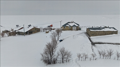 Van ve Ağrı'da kar nedeniyle eğitime yarın ara verildi