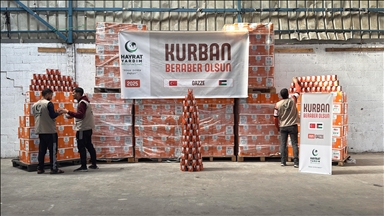 جمعية "خيرات" التركية توزع 475 ألفا من معلبات الأضاحي في غزة