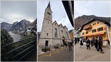  Халштат во подножјето на Алпите привлекува внимание со историската архитектура и природните убавини