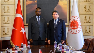وزير العدل التركي يبحث مع نظيره الصومالي التعاون القضائي 