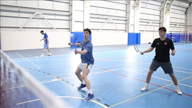 Milli badmintoncu Mert ve Gökay'ın hedefi Avrupa şampiyonluğu