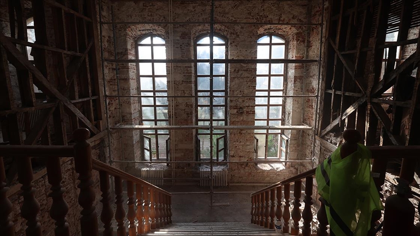 Balıkesir'de tarihi Redif Kışlası restore ediliyor