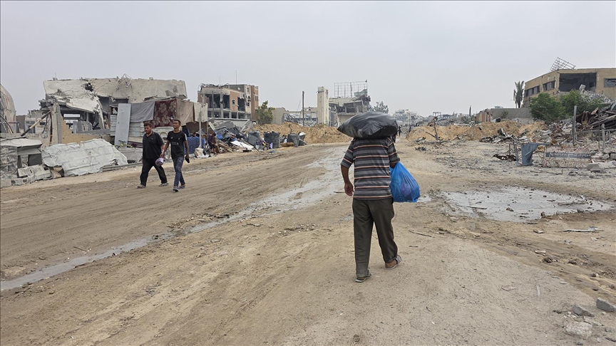 Tedavi olmak için Mısır'a geçen Filistinlilerin Gazze'ye dönüşü sürüyor