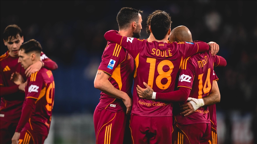 قدم.. روما يستعيد نغمة انتصاراته على حساب كالياري