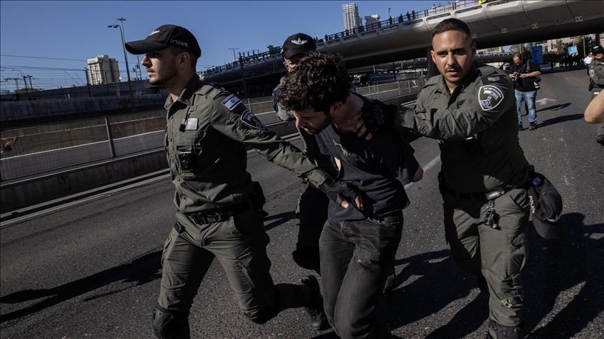 7 معتقلين باحتجاجات ضد تقاعس إسرائيل إزاء تفشي الجريمة بين فلسطينيي الداخل