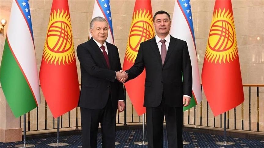 Президенты Кыргызстана и Узбекистана обсудили ход реализации стратегических проектов