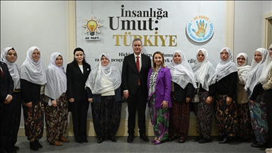 AK Parti Genel Başkan Yardımcısı Yalçın, Mihalgazi Belediye Başkanı Güneş'i ağırladı