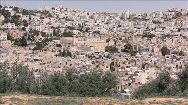 İsrail hükümeti aldığı kararlarla Filistin'in El Halil kentini ilhaka hazırlanıyor