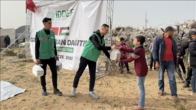 İDDEF продолжает распределение мяса жертвенных животных в Газе