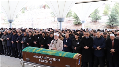 Nivîskar Bulent Akyurek hat definkirin