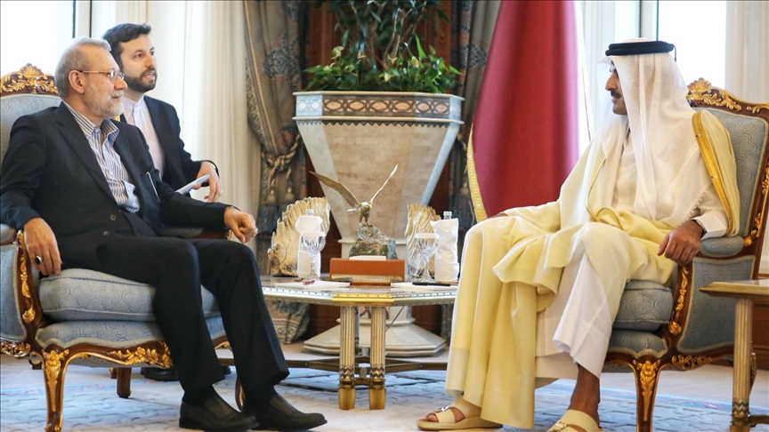 دیدار لاریجانی با امیر قطر در دوحه