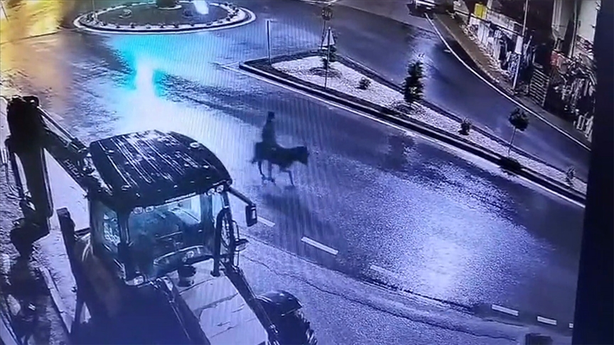 Kuyumcudan altın çalıp eşekle kaçan zanlı takıları nasıl sakladığını anlattı