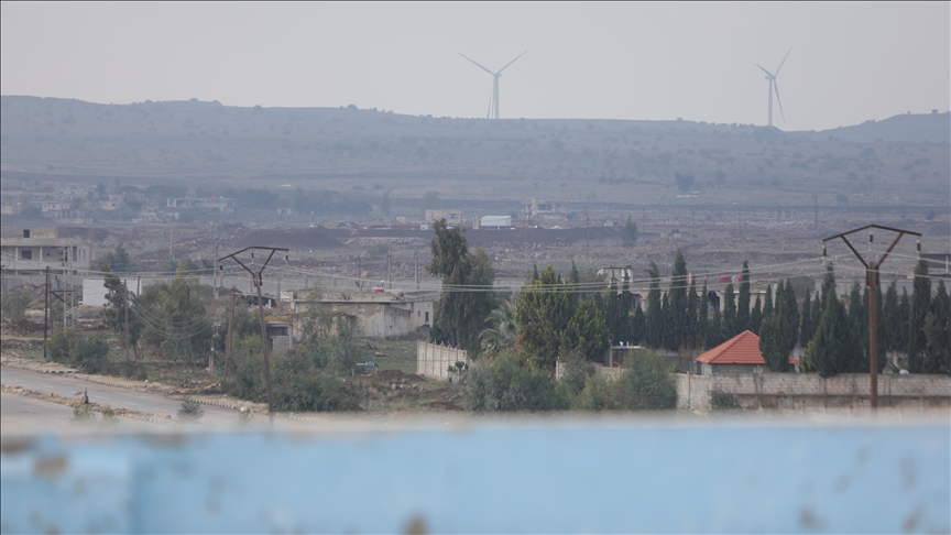 Israeli artillery strike hits cemetery in southern Syria