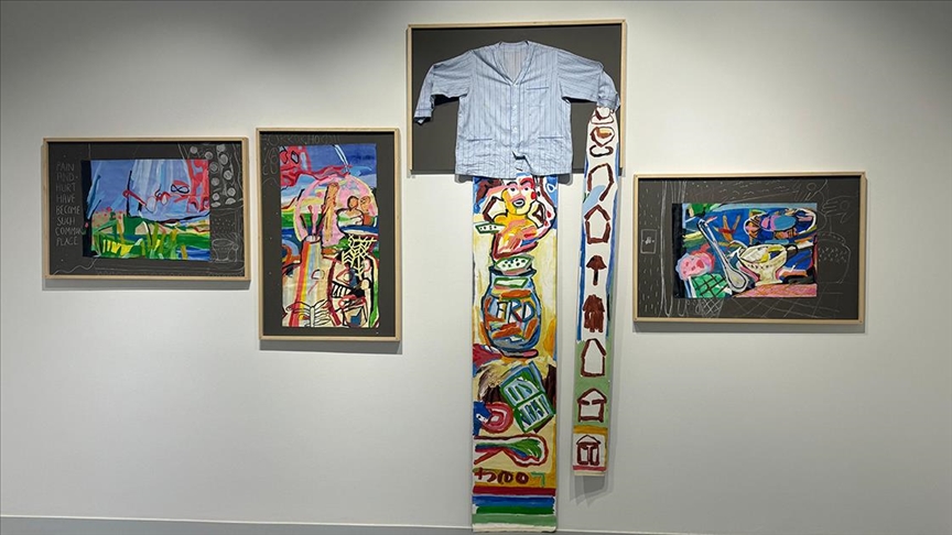 Yasemin Bihter Adalı'nın "Haz ile Göklenir Dünya" sergisi sanatın iyileştirici gücünü merkezine alıyor