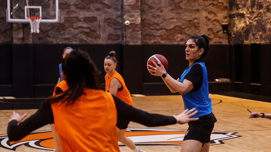ÇİMSA ÇBK Mersin, FIBA Kadınlar Avrupa Kupası'nda yarı final hesapları yapıyor