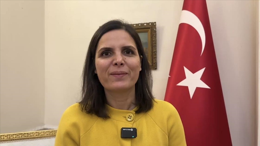 ABD'deki kariyerini bırakıp ülkesinde araştırmalarını sürdüren bilim kadınının en büyük motivasyonu gençler