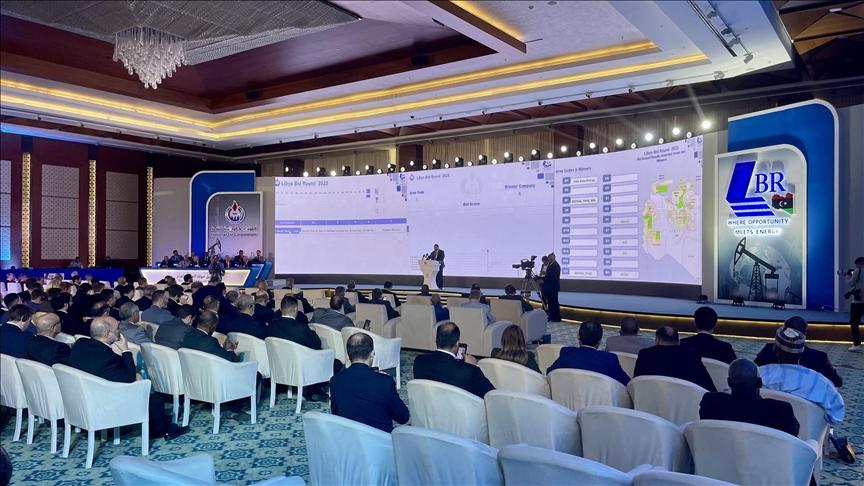 المؤسسة الوطنية للنفط الليبية تعلن فوز 5 شركات عالمية بجولة عطاء