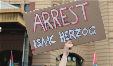 Hundreds protest outside Australia’s parliament against Israeli president’s visit