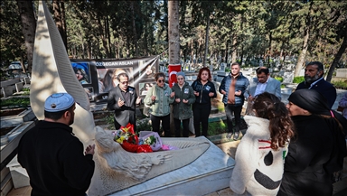 Özgecan Aslan ölümünün 11. yılında Mersin'deki mezarı başında anıldı