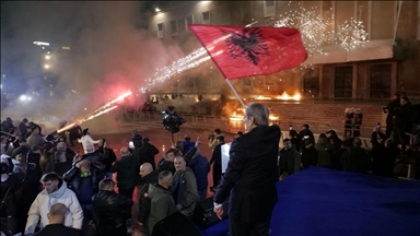 Албанија: Дваесет и едно лице приведено поради тензиите и инцидентите за време на антивладиниот протест