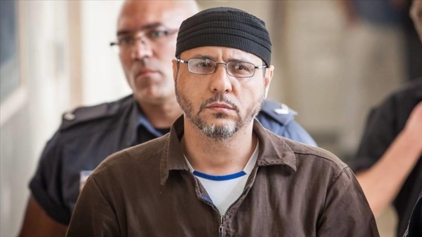 إصابة عبد الله البرغوثي خلال قمع الأسرى بسجن جلبوع الإسرائيلي 