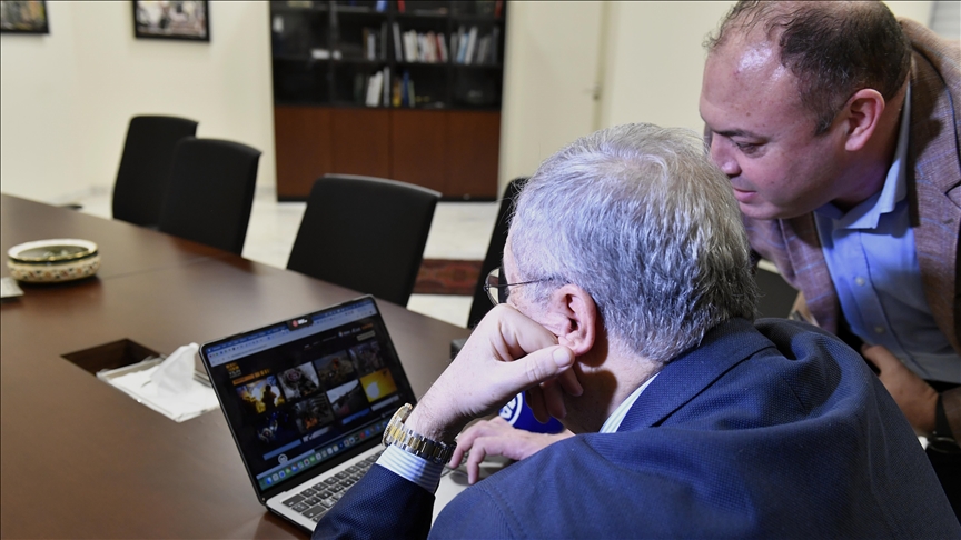 نائب رئيس الحكومة اللبنانية يختار أفضل صور الأناضول لعام 2025