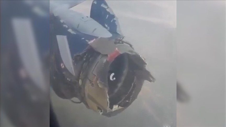 Nijerya'da yolcu uçağı motor arızası nedeniyle acil iniş yaptı