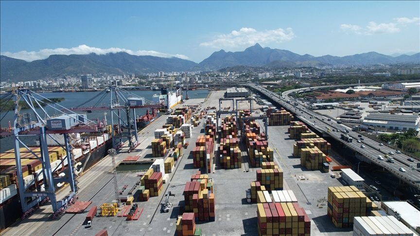 Trump advierte que “cualquier republicano que vote en contra de los aranceles sufrirá consecuencias en las elecciones”