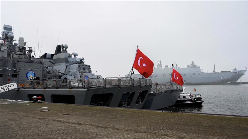 MSB, Anadolu Türk Deniz Görev Kuvveti'nin Almanya'daki liman ziyaretine ilişkin görüntüleri paylaştı