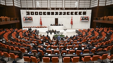 Trafik cezalarının artırılmasına yönelik düzenlemeleri de içeren kanun teklifi, TBMM Genel Kurulunda kabul edildi