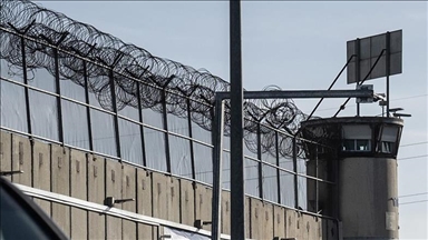 روایت مادر و دختر فلسطینی از «بازرسی بدنی برهنه» و شکنجه روانی در زندان‌های اسرائیل